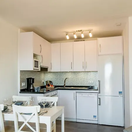 Capuchinos, Apartment *